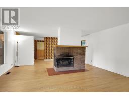 11 Wallford Way, Ottawa, ON K2E6B1 Photo 12