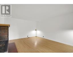 11 Wallford Way, Ottawa, ON K2E6B1 Photo 13