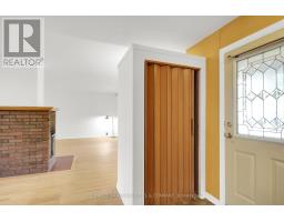 Primary Bedroom - 11 Wallford Way, Ottawa, ON K2E6B1 Photo 6