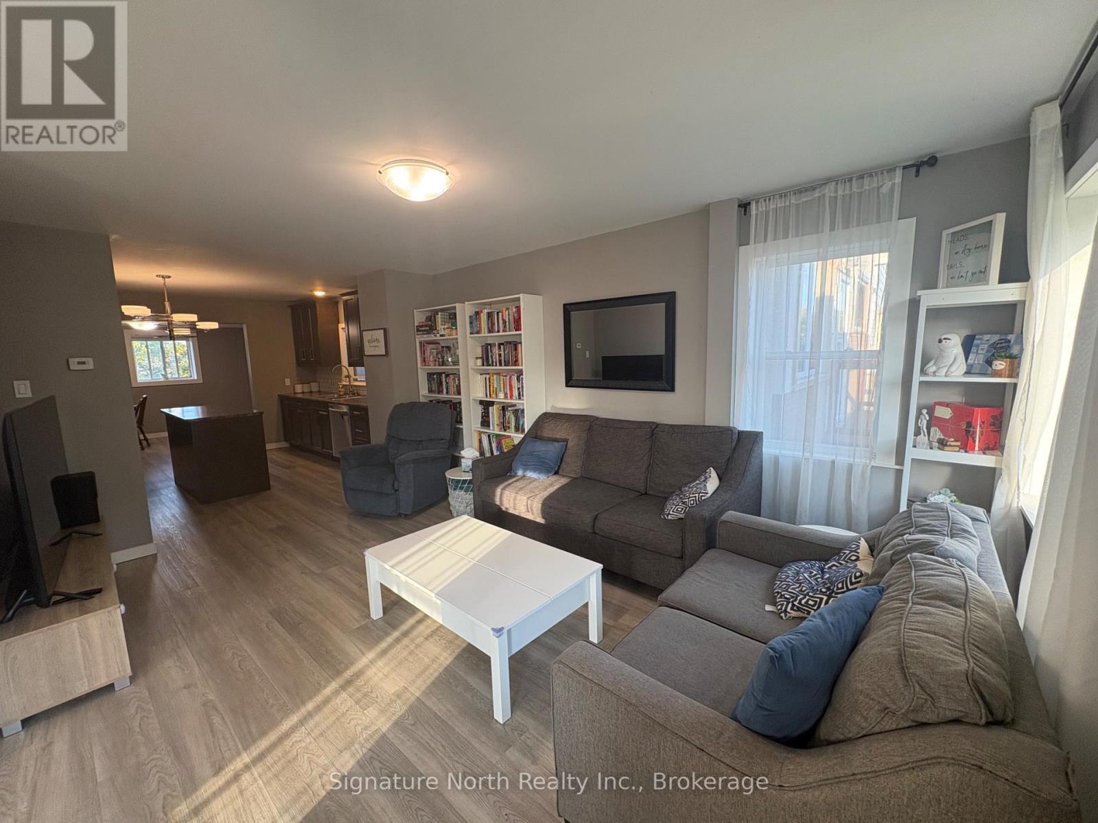 230 ROBERTSON STREET - 4
