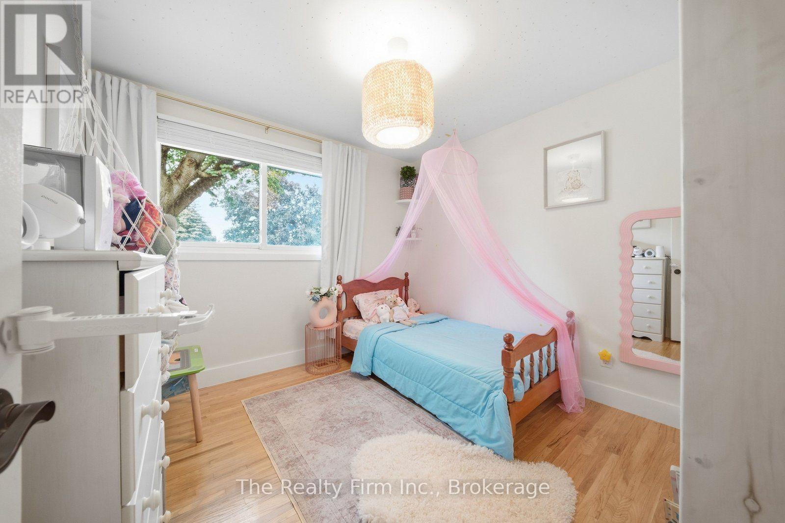 760 GLADSTONE DRIVE - Image 19