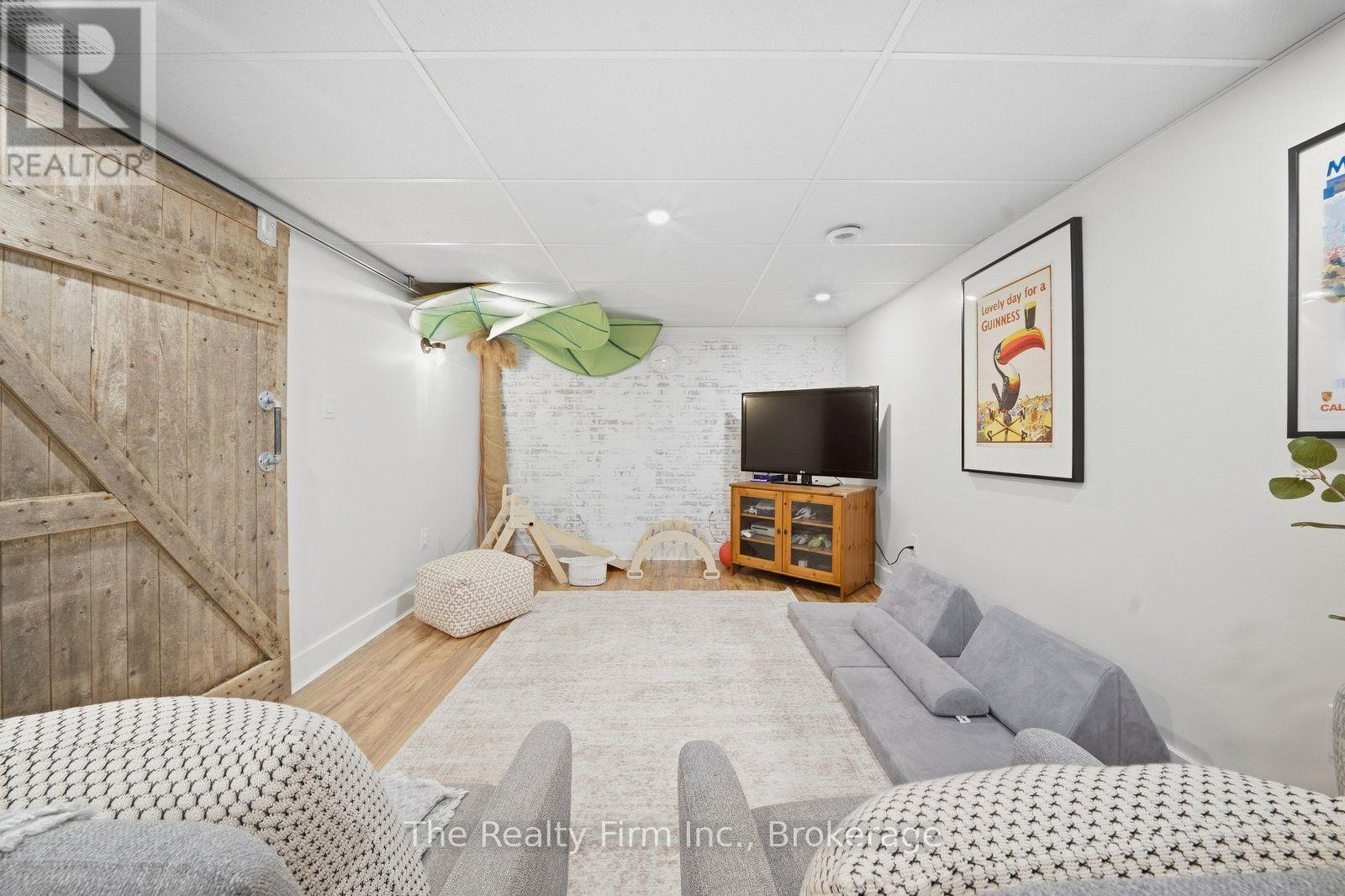760 GLADSTONE DRIVE - Image 23