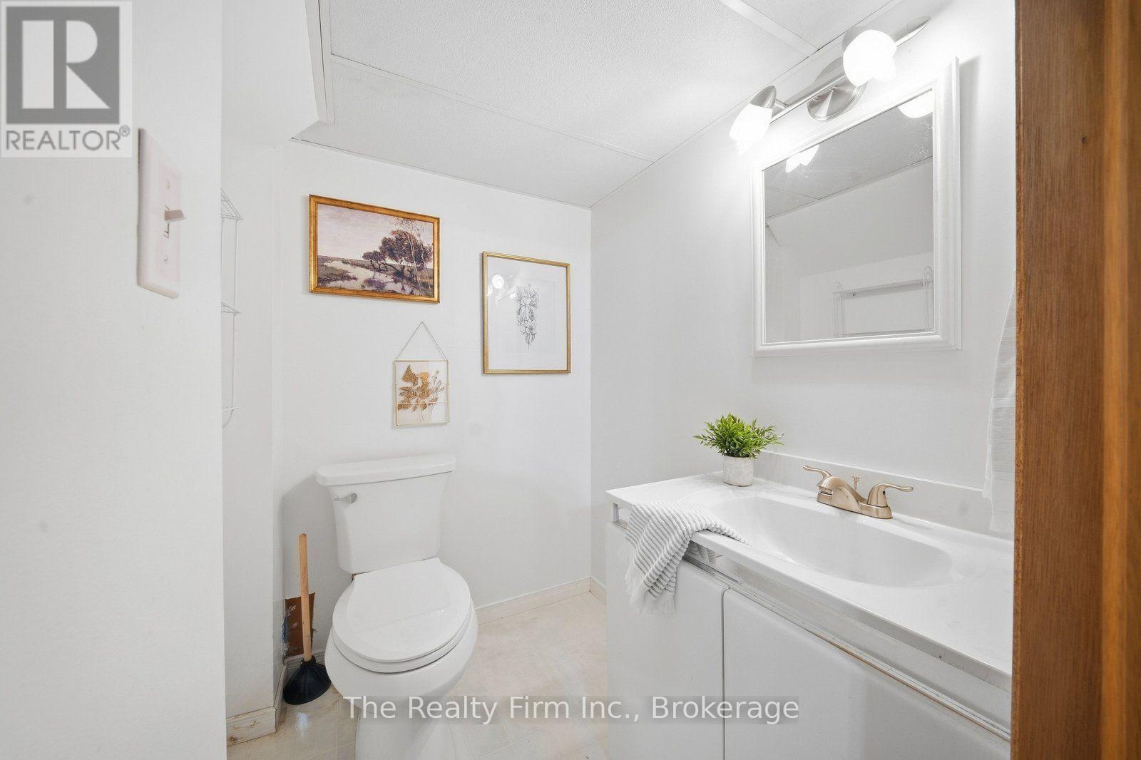 760 GLADSTONE DRIVE - 25