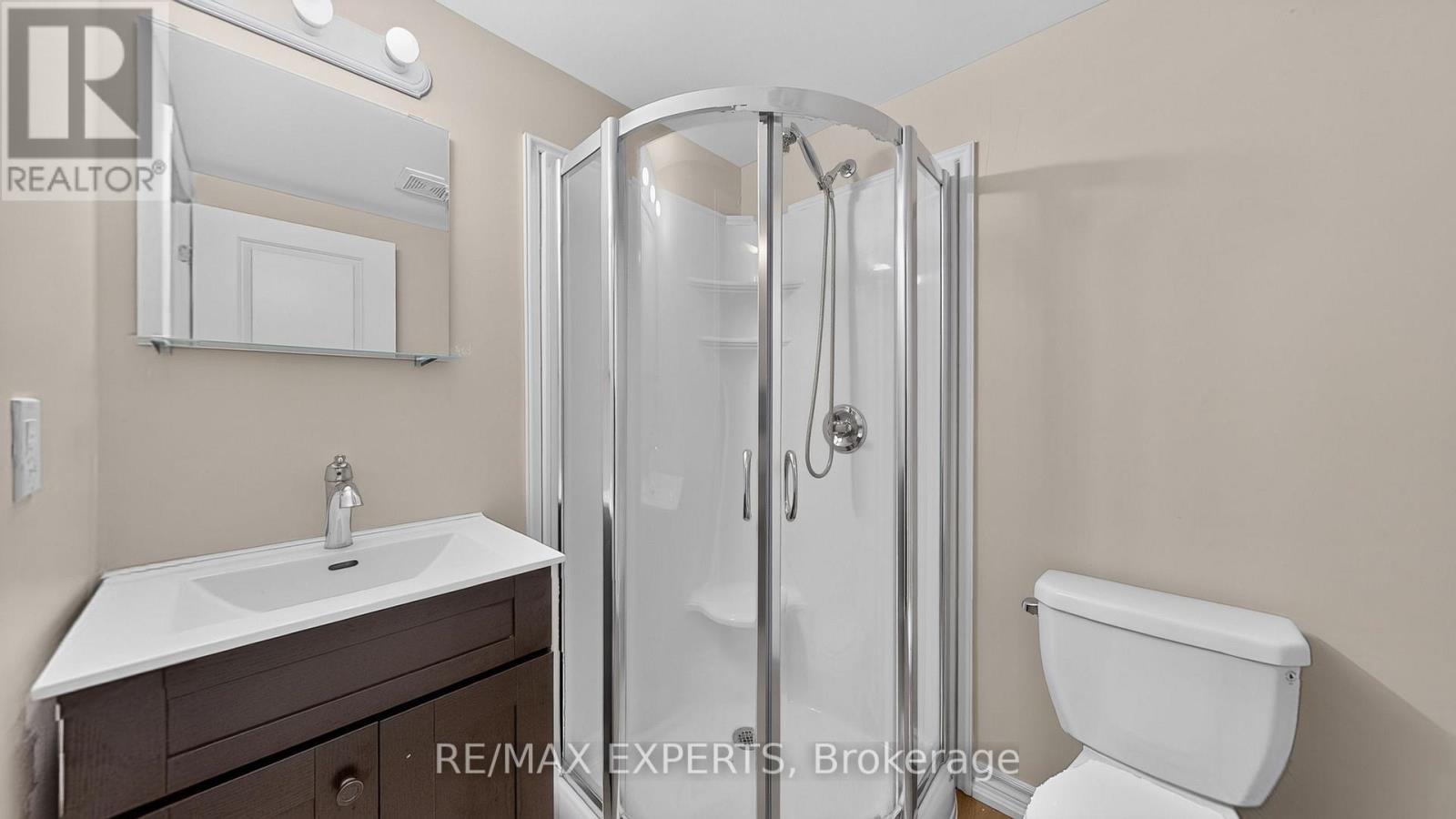 #13 246 PENETANGUISHENE ROAD - 11