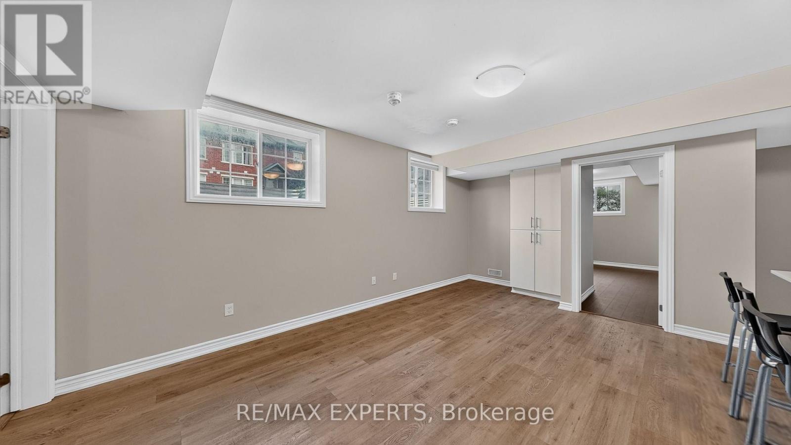 #13 246 PENETANGUISHENE ROAD - 16