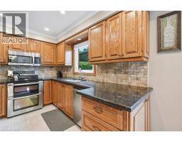 Kitchen - 607 Clover Park Crescent, Milton, ON L9T4T7 Photo 11