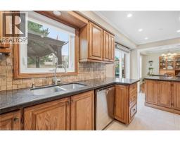 607 Clover Park Crescent, Milton, ON L9T4T7 Photo 14