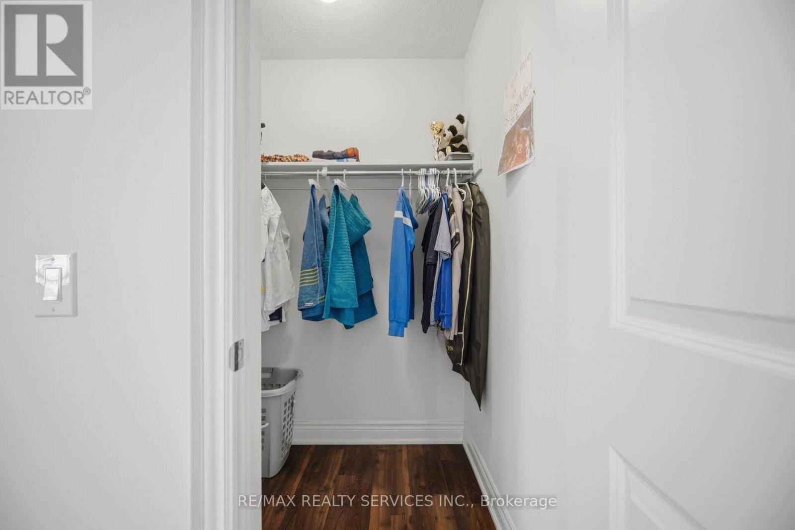 585 DOUGALL AVENUE - 43