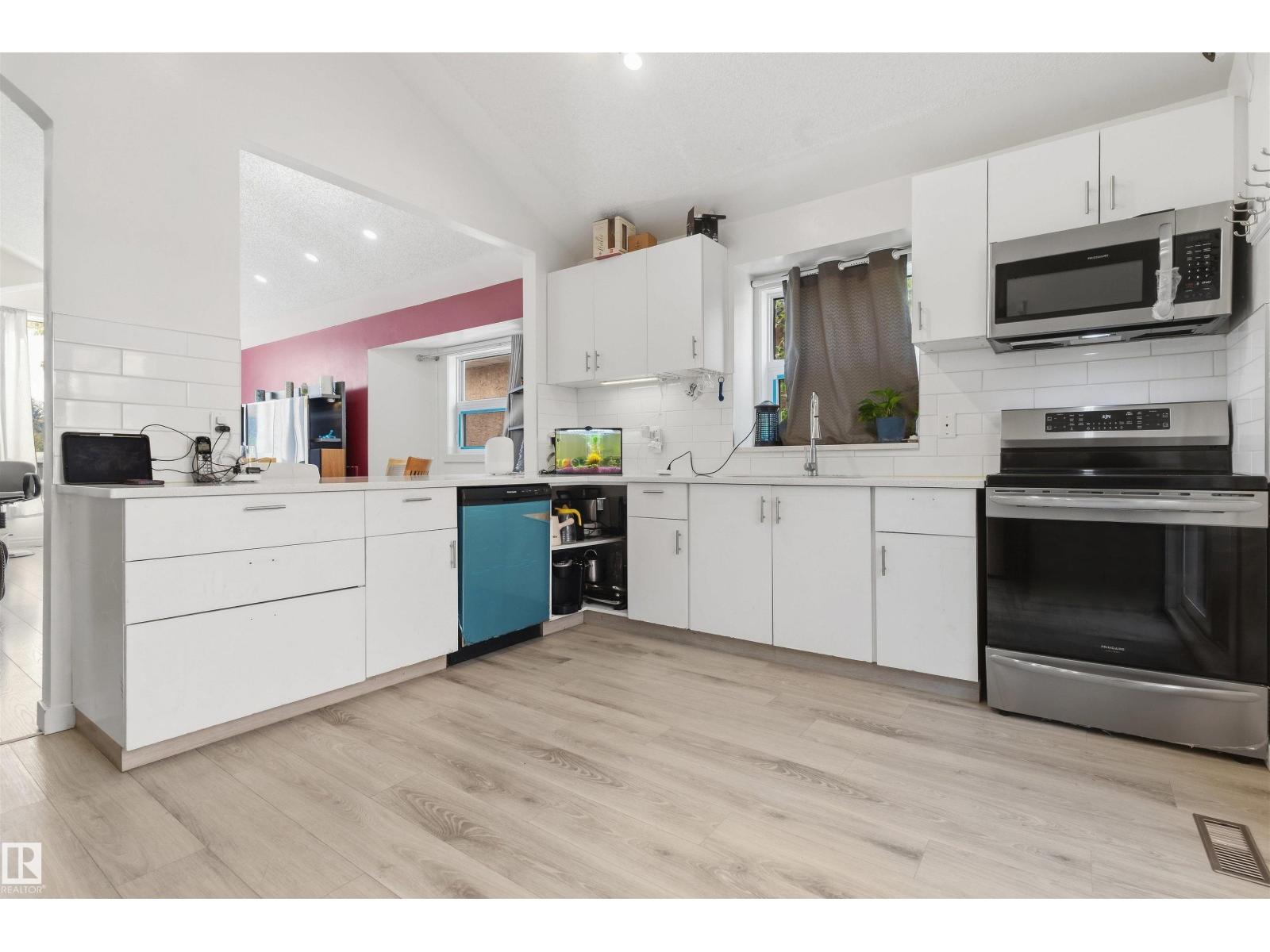 4824 13 AV NW - 13