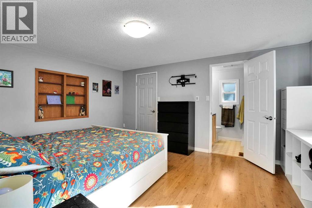 929 Briarwood Crescent - 38