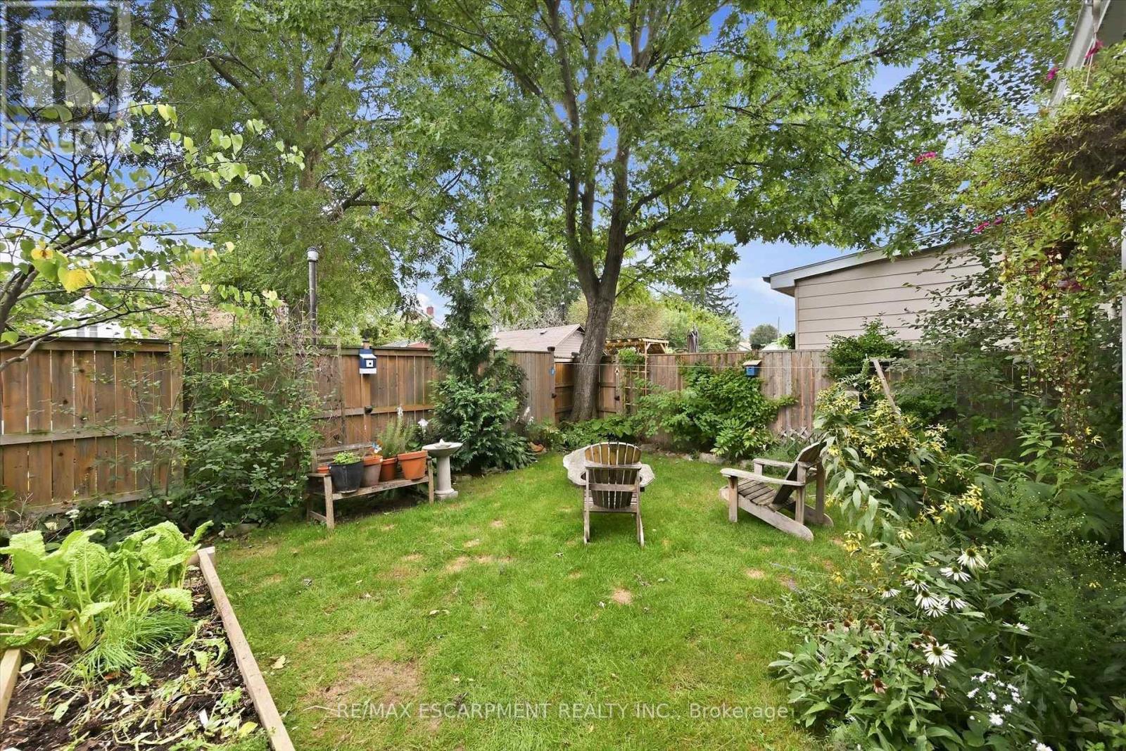 174 BEECH STREET - 29