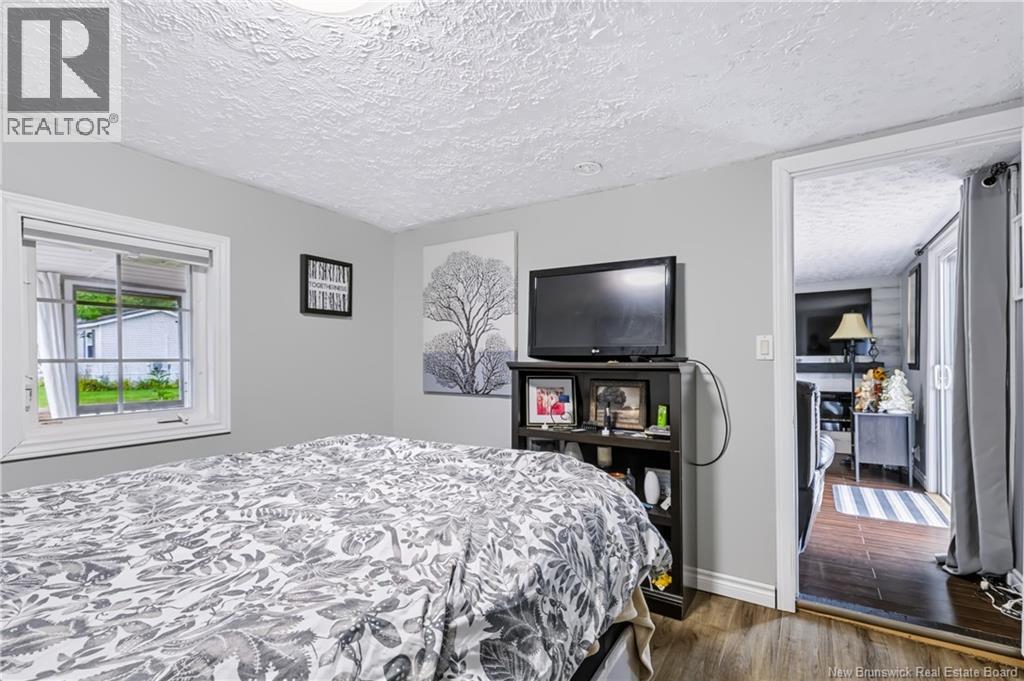 29 Clarence Crescent - 27