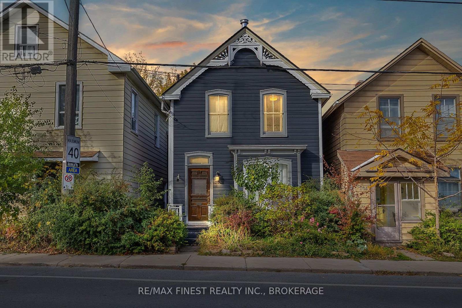 Property for sale at 202 MONTREAL STREET