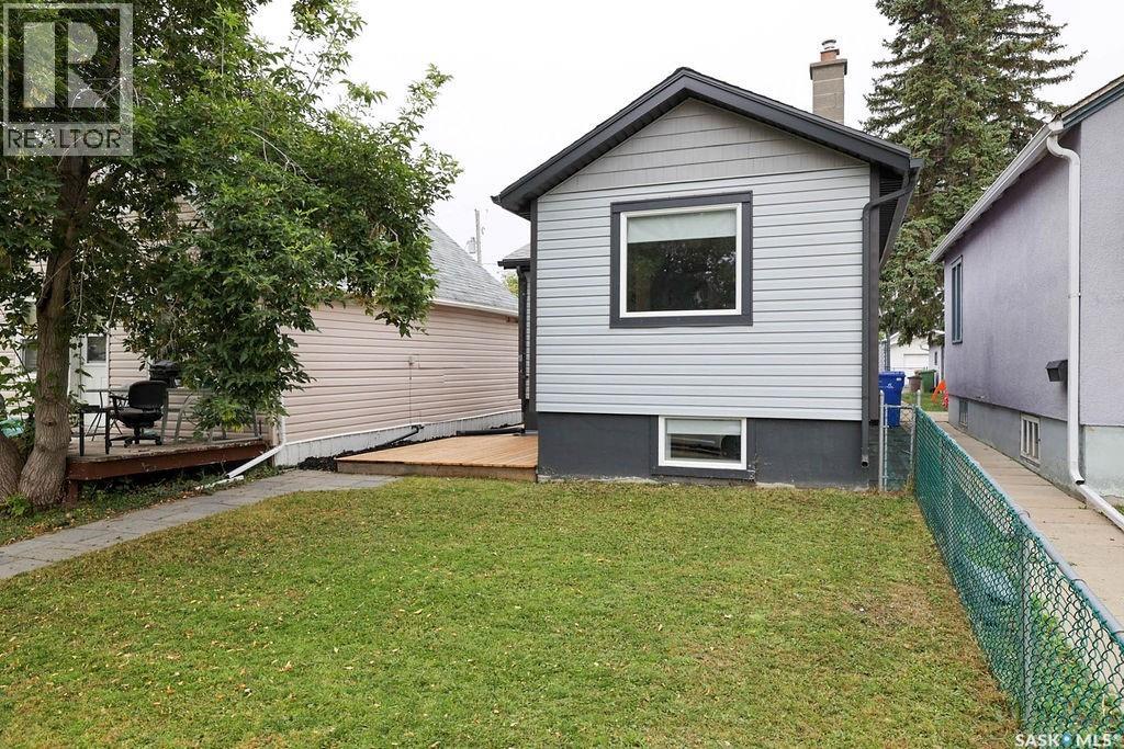 2136 McAra STREET, Regina — photo 3
