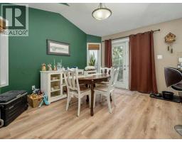532 Margaret Sutherland Crescent N - photo 15