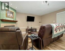 532 Margaret Sutherland Crescent N - photo 39