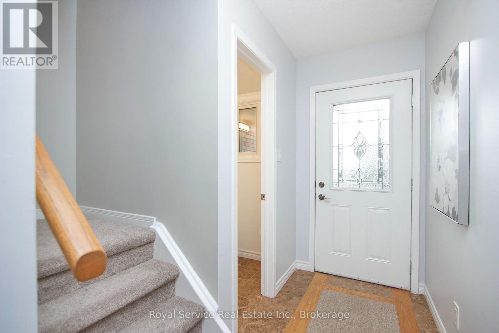 26 Sanders Drive, Port Hope, Ontario, L1A4E5, Port Hope, Ontario — photo 4 of 5