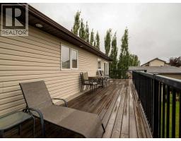 532 Margaret Sutherland Crescent N - photo 43