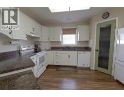 Bedroom - 509, 1 Street Street E, Barnwell, AB T0K0B0 Photo 10