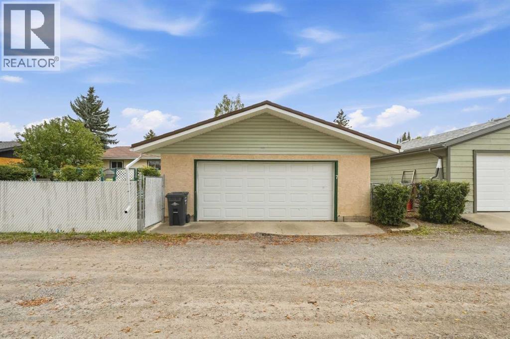 7 Mist Road SW - 49