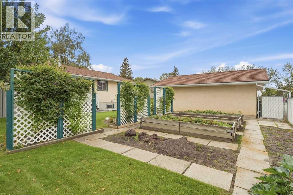 7 Mist Road SW - 45