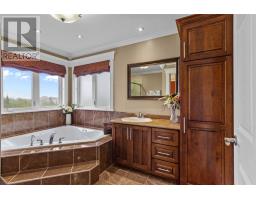 45 Kestrel Drive thumbnail 21
