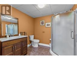 45 Kestrel Drive thumbnail 33