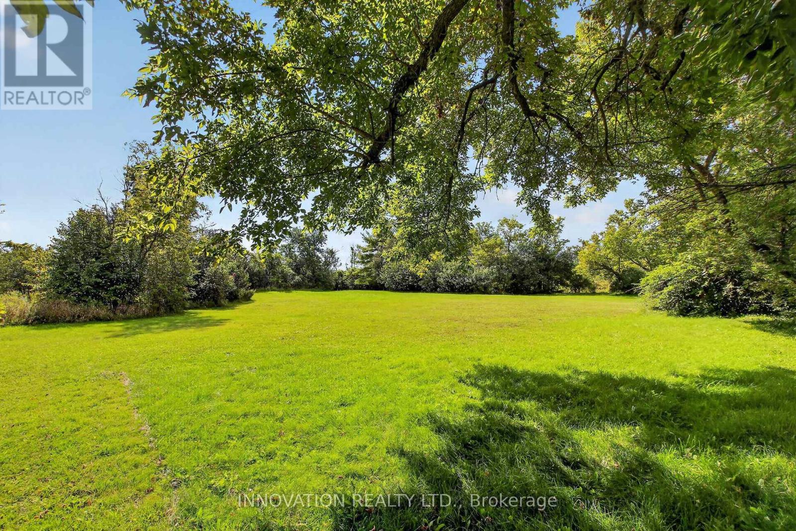 8 DOGWOOD DRIVE - 37