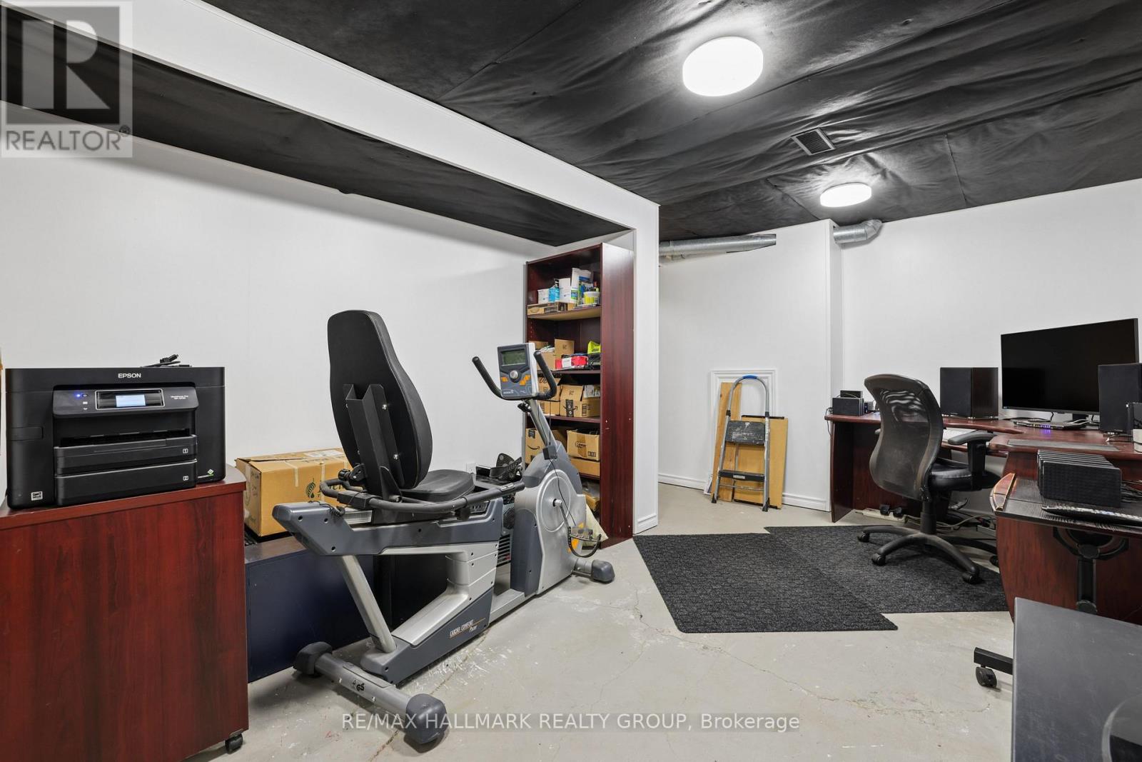 27 BRANDO CRESCENT - 19