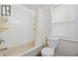 27 Brando Crescent, Ottawa, ON K1T2C9 Photo 17