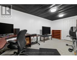 27 Brando Crescent, Ottawa, ON K1T2C9 Photo 18