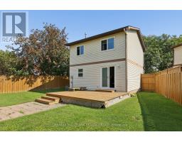 27 Brando Crescent, Ottawa, ON K1T2C9 Photo 21