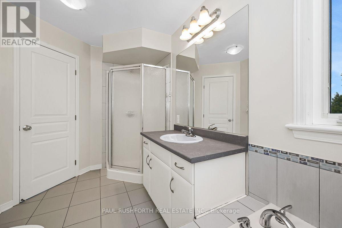 301 MOSAIC PRIVATE - Image 25