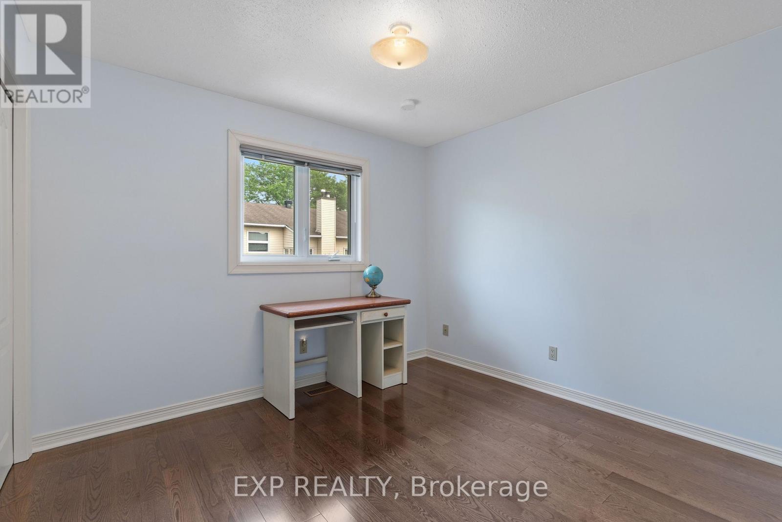 1552 BLOHM DRIVE photo 24