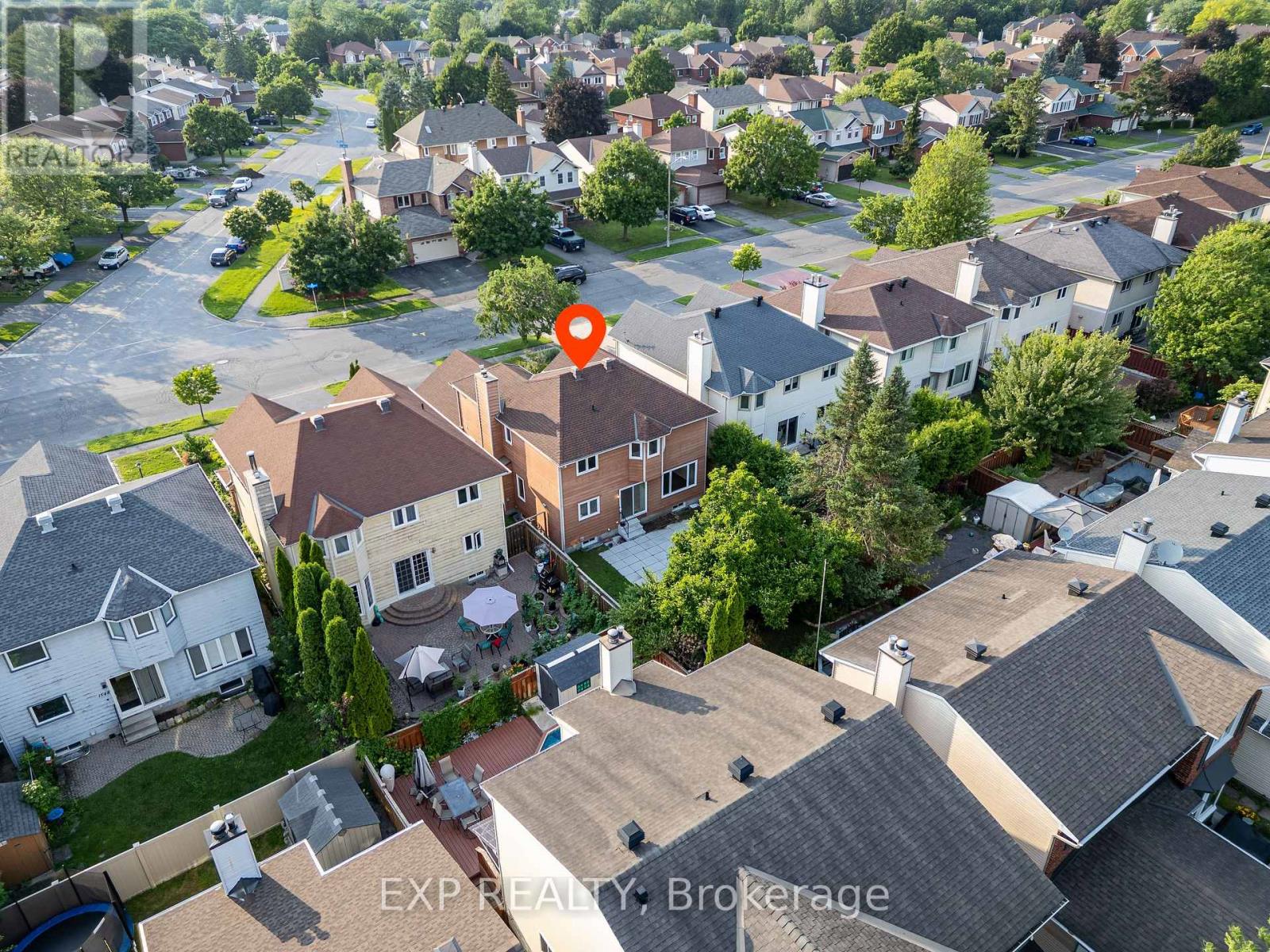 1552 BLOHM DRIVE photo 34