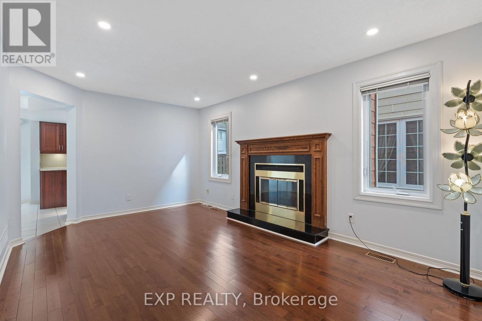 1552 BLOHM DRIVE photo 11