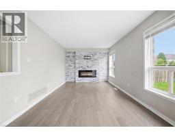 Living room - 90 Osborn Avenue, Brantford, ON N3T6R3 Photo 10