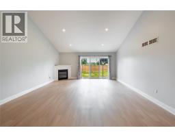 Foyer - 709 Ferdinands Crescent, Sarnia, ON N7W0B5 Photo 11