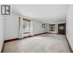 Living room - 224 Shepherd Street, Sarnia, ON N7T3J5 Photo 11
