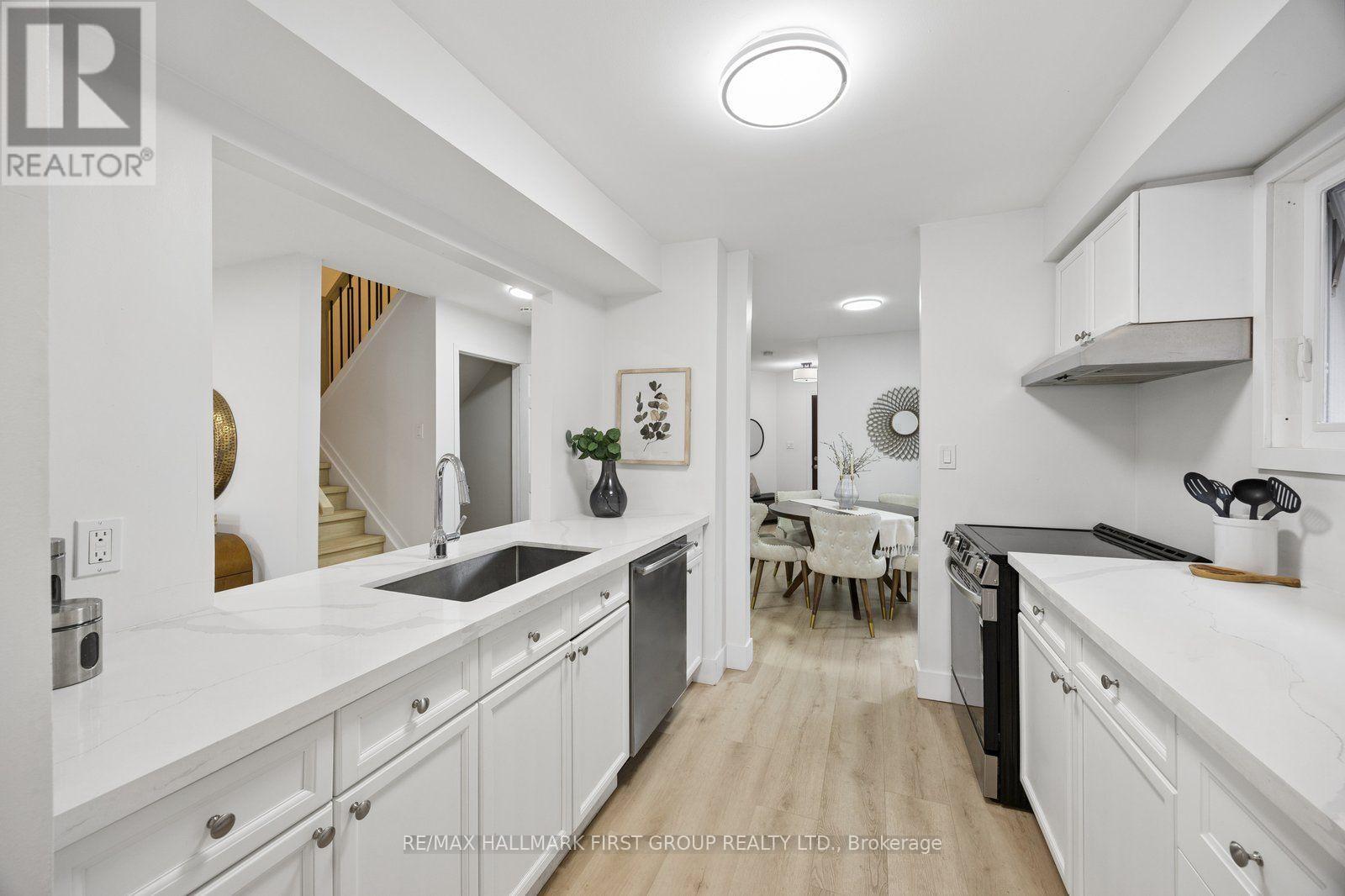 4 LOWDER PLACE - 15