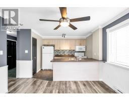 210 - 91 Aspen Springs Drive, Clarington, ON L1C5J9 Photo 16