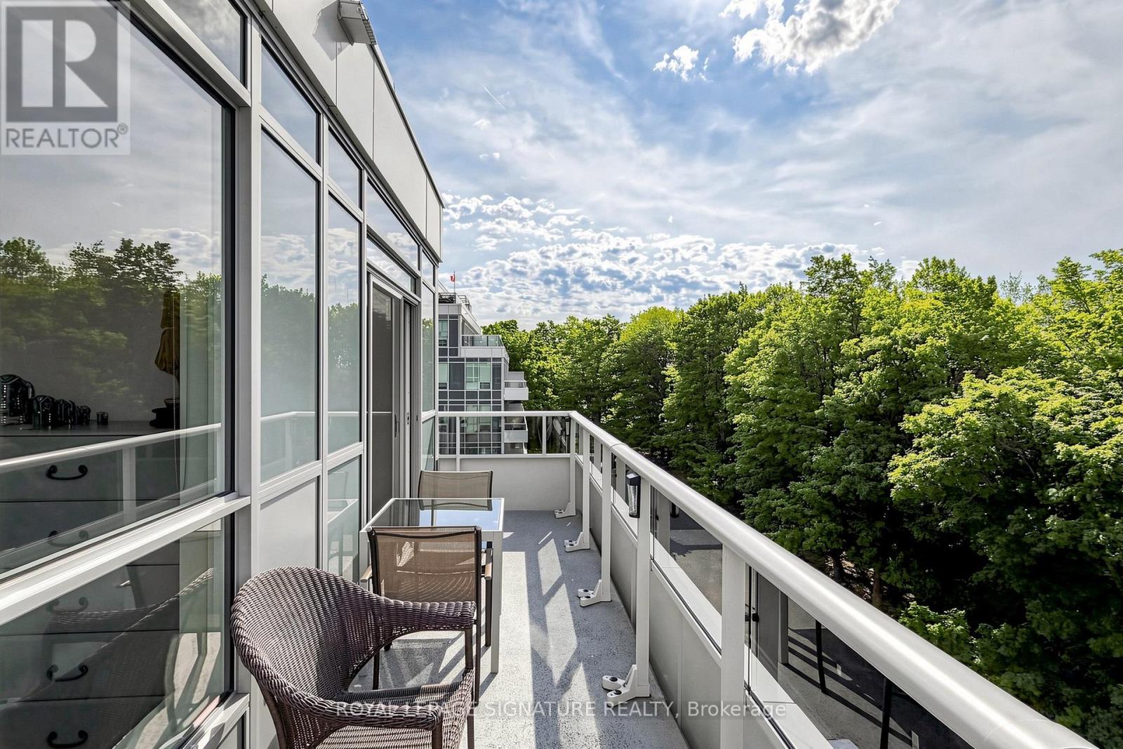 Photo of 3121 Sheppard Avenue