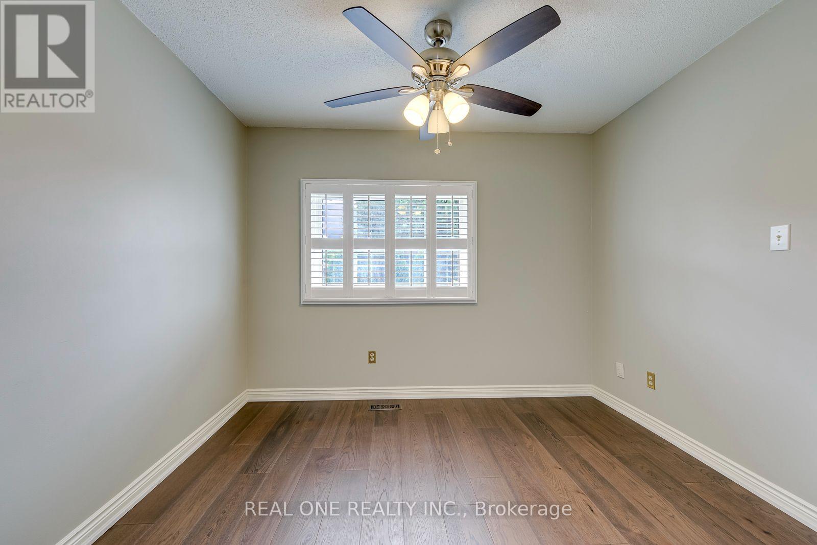 3944 GLAMIS COURT - 21