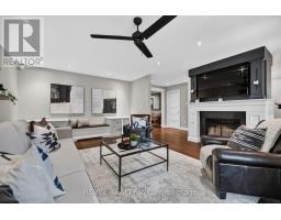 Laundry room - 100 Robinwood Crescent, Milton, ON L9T2C3 Photo 8
