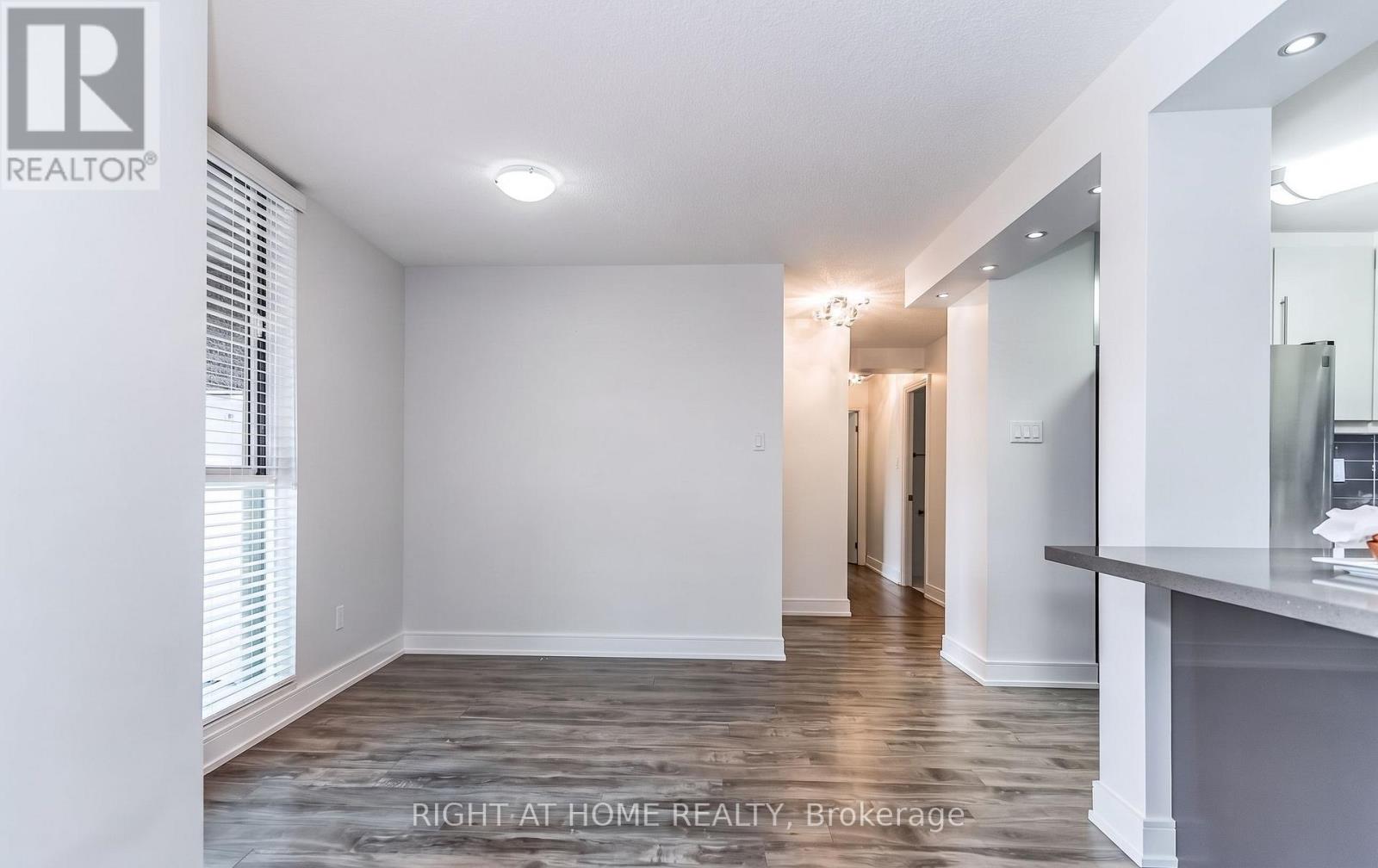 Photo of 305 - 1300 MISSISSAUGA VALLEY BOULEVARD