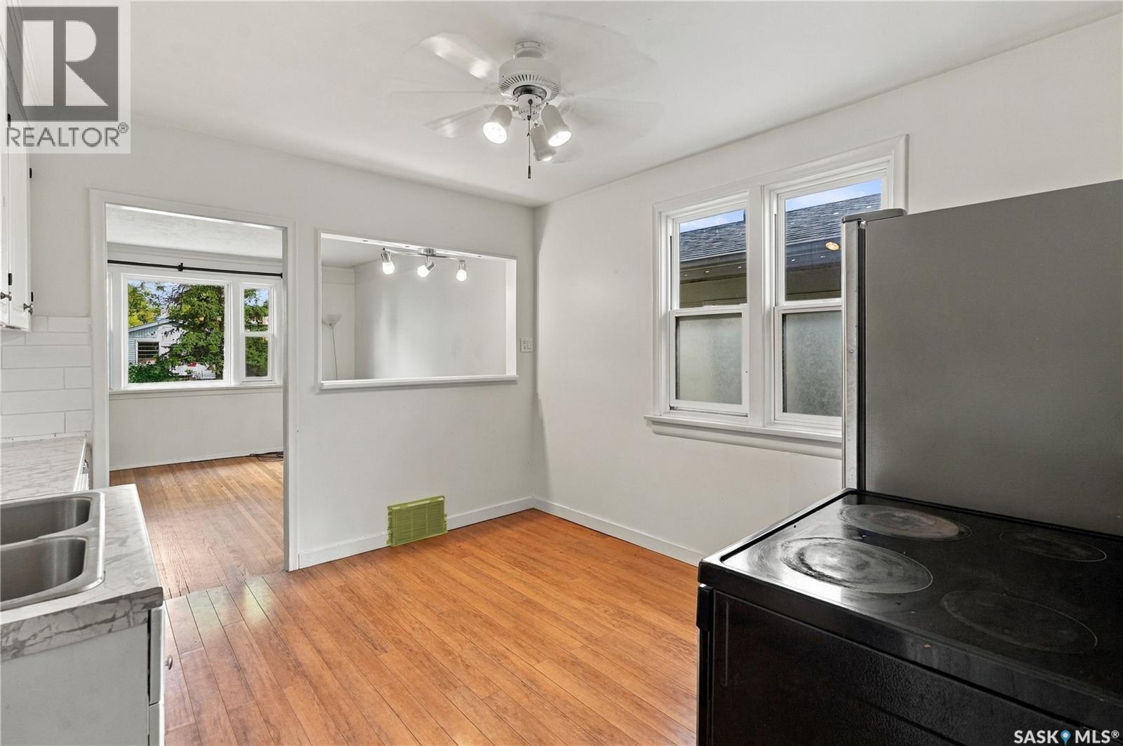 2250 MacKay STREET, Regina — photo 11