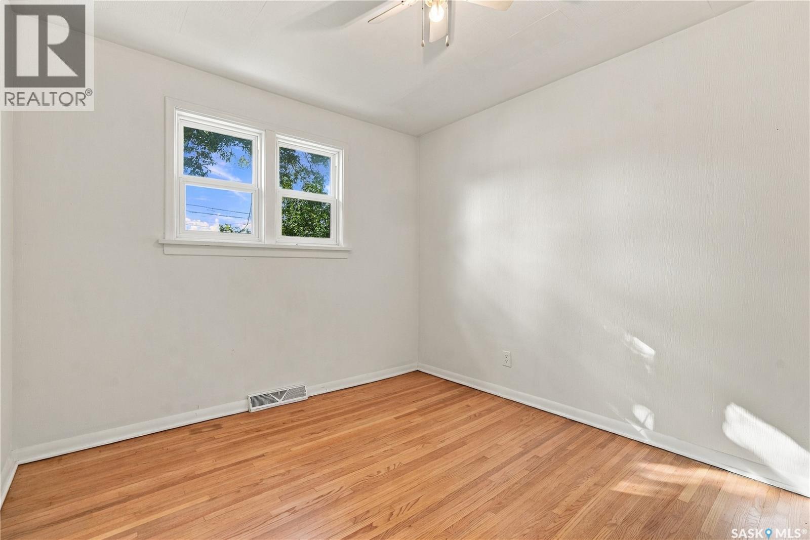 2250 MacKay STREET, Regina — photo 14