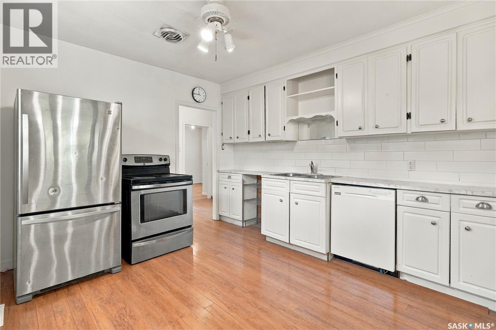 2250 MacKay STREET, Regina — photo 9
