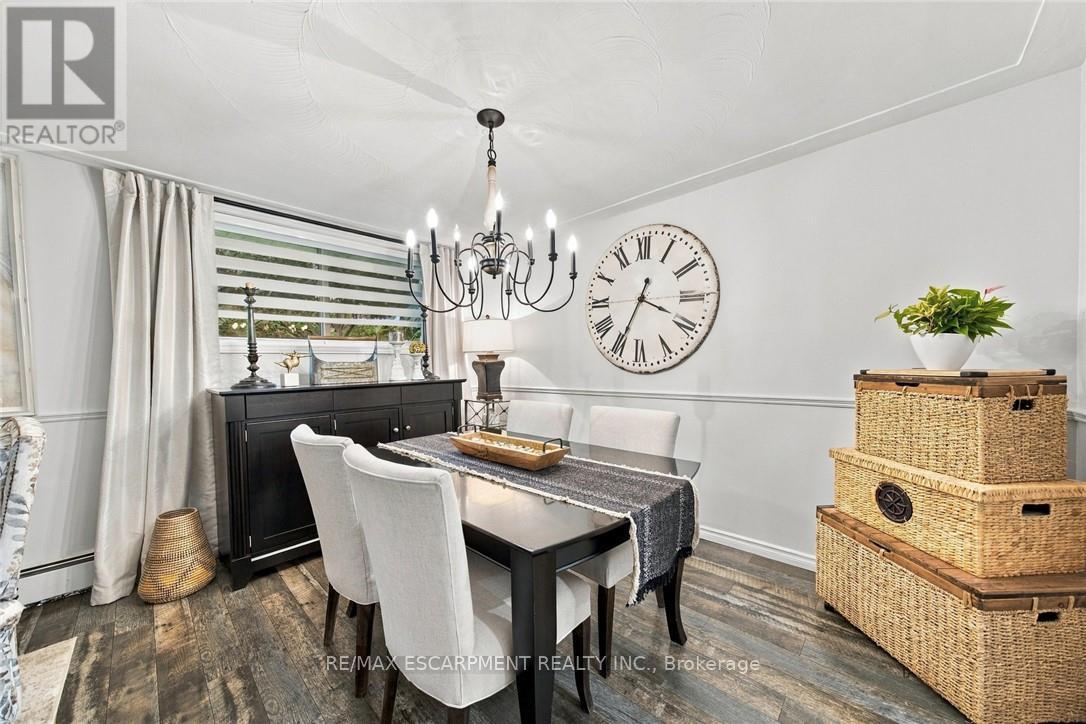 9793 DICKENSON ROAD W - 40