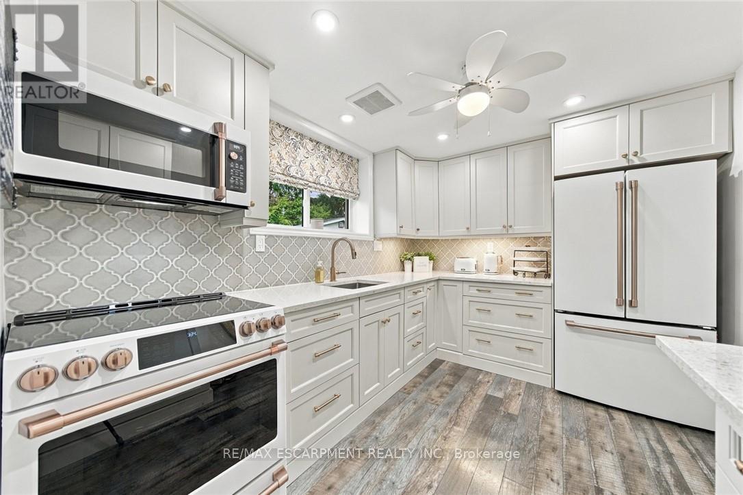 9793 DICKENSON ROAD W - 42